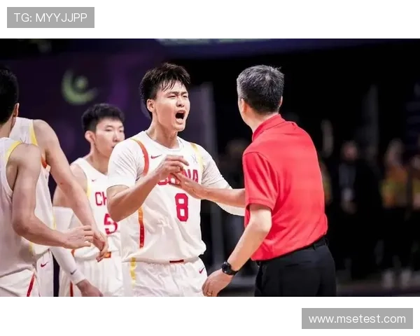 中国男篮迎战澳大利亚队 展现全新阵容力拼2023世界杯预选赛 中国男篮迎战澳大利亚队 展现全新阵容力拼2023世界杯预选赛