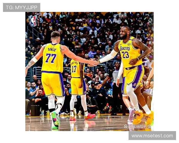 勒布朗詹姆斯复出带领湖人迎战勇士 多位球员因伤缺席成焦点 勒布朗詹姆斯复出带领湖人迎战勇士 多位球员因伤缺席成焦点