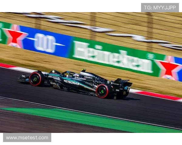 新赛季F1车队竞争加剧冠军悬念升级全球车迷期待精彩激战对决再度