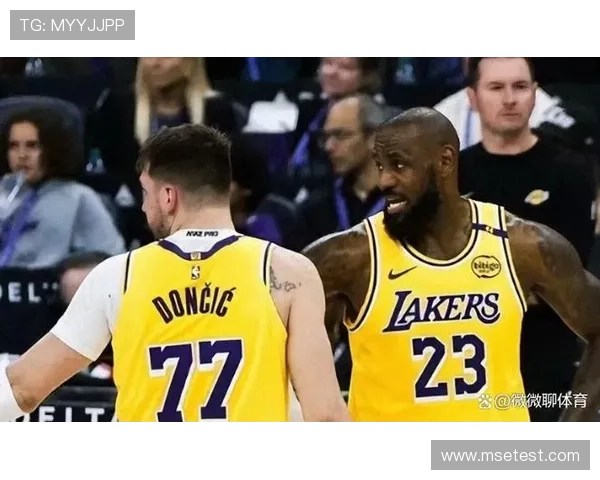 NBA最新动态：詹姆斯复出带领湖人逆转勇士 掘金战绩连胜巩固西部头名位置