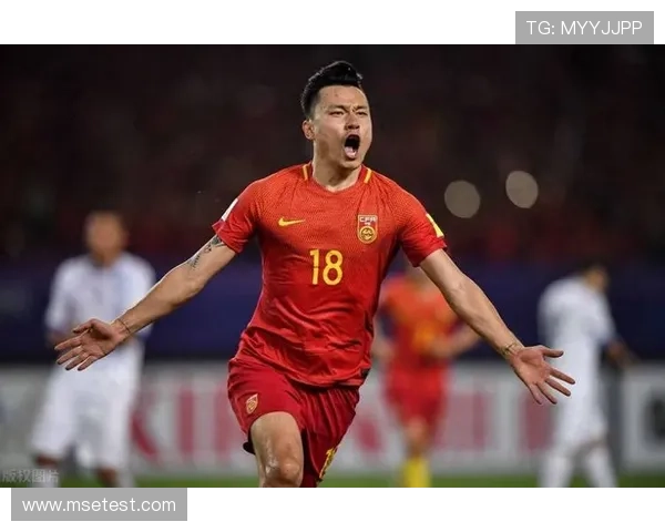 国家队迎来关键战役新帅首秀引发球迷高度期待与关注全面升温再次 国家队迎来关键战役新帅首秀引发球迷高度期待与关注全面升温再次