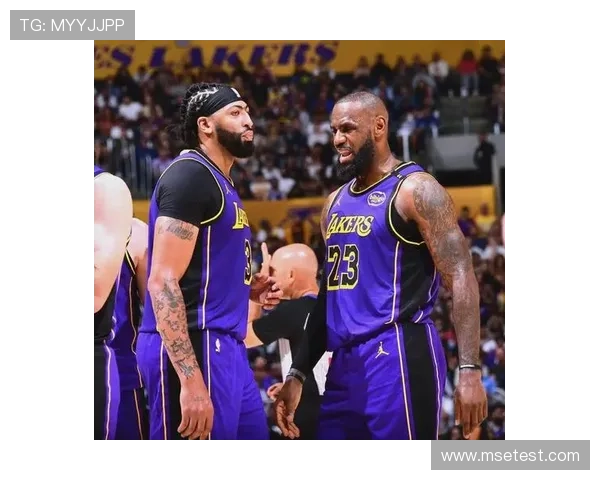 湖人队新赛季阵容曝光 詹姆斯携手浓眉力争总冠军