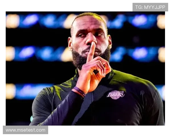 詹姆斯迎来职业生涯第19次全明星首发 获得球迷热烈支持